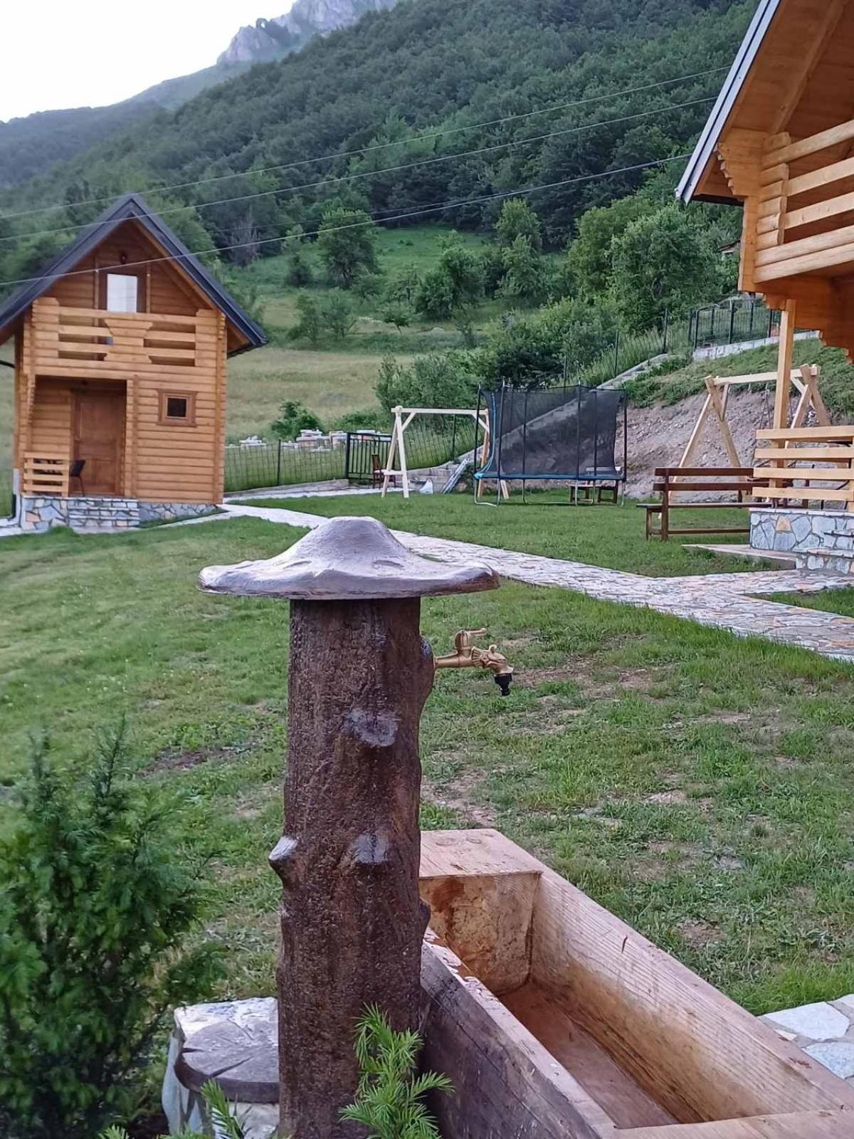 Soulrest Ekoresort - Mehov Konak Gusinje Exterior foto